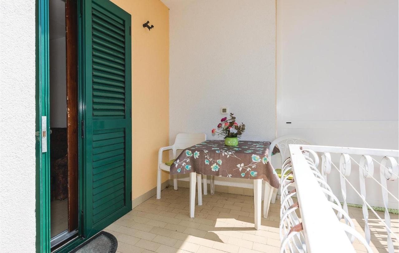 Beautiful Apartment In Rogoznica With Wifi Exterior foto